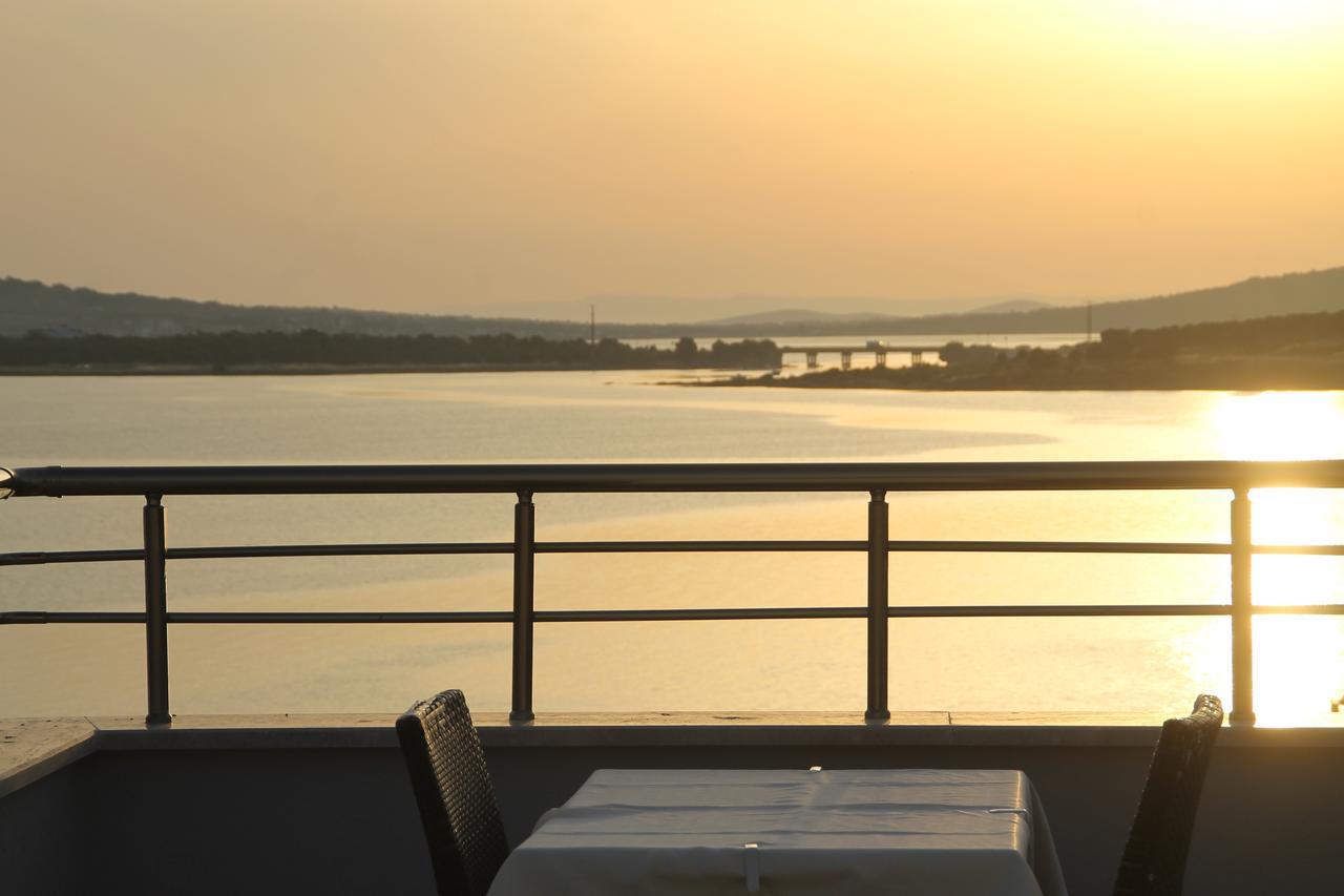 Senar Otel Ayvalı Exterior foto